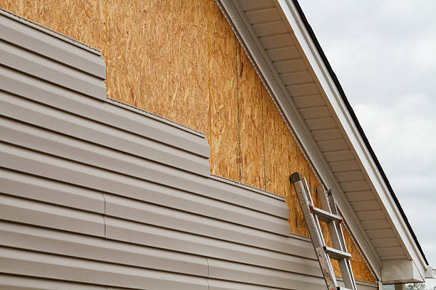 24/7 Emergency Emergency Siding Repair experts in Waynesville, NC